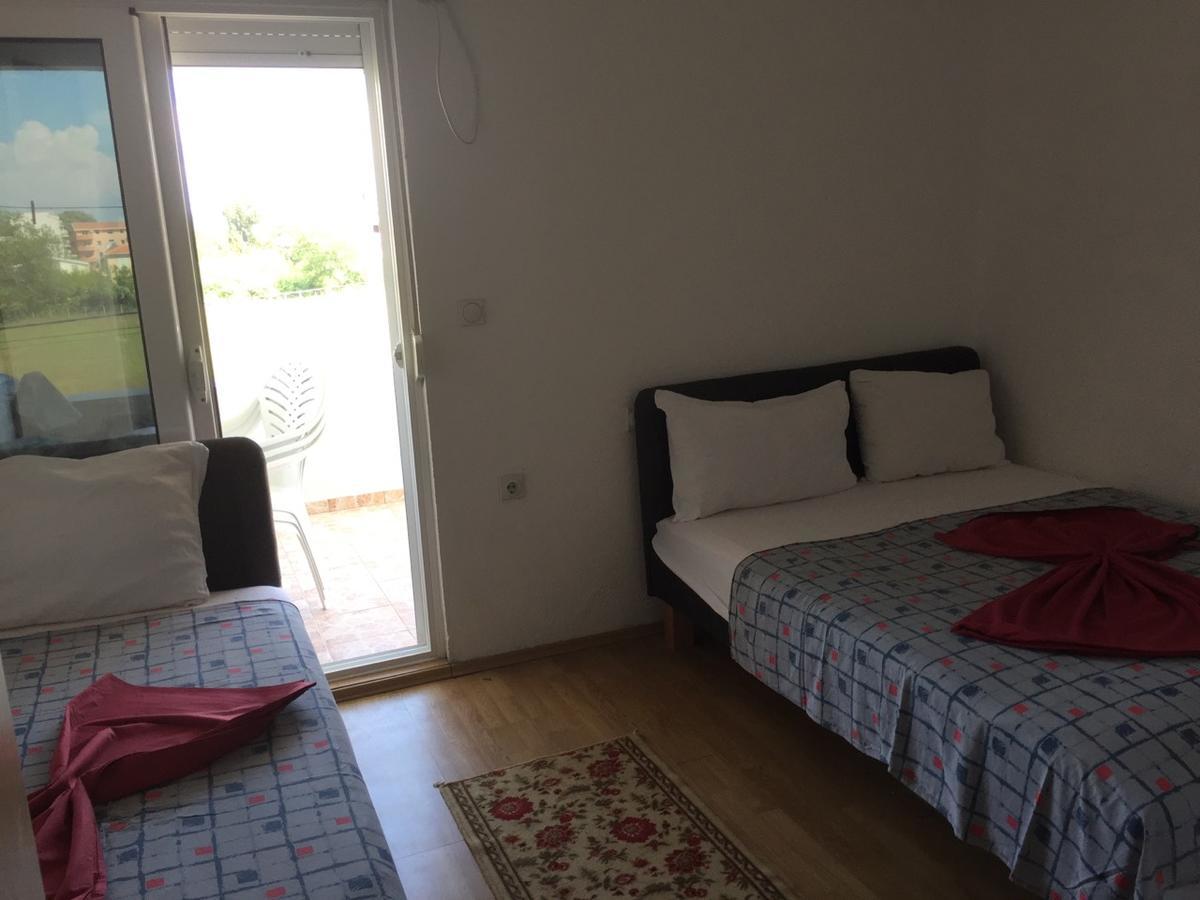Apartments Daris Ulcinj Exterior photo